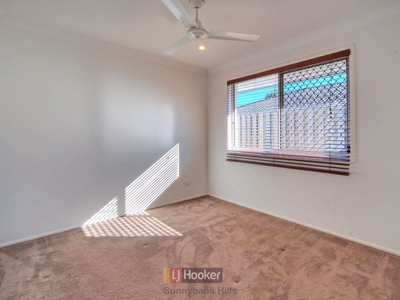 42 Mapelton Circuit, Parkinson QLD 4115