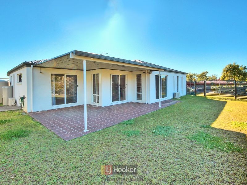42 Mapelton Circuit, Parkinson QLD 4115