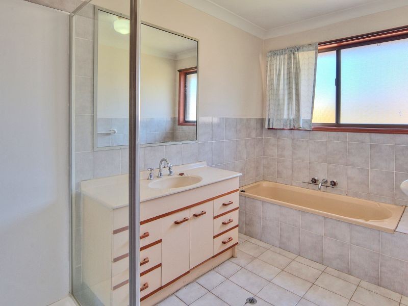 7 Hoover Court, Stretton QLD 4116