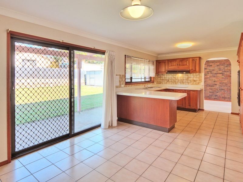 7 Hoover Court, Stretton QLD 4116