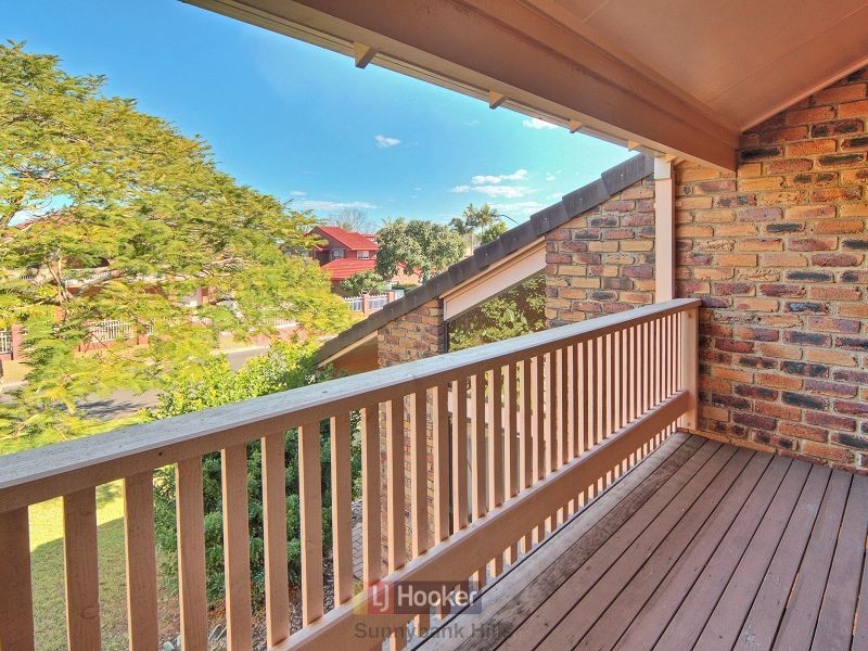 32 Veta Street, Robertson QLD 4109