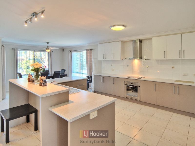 12 Sarabah Close, Calamvale QLD 4116