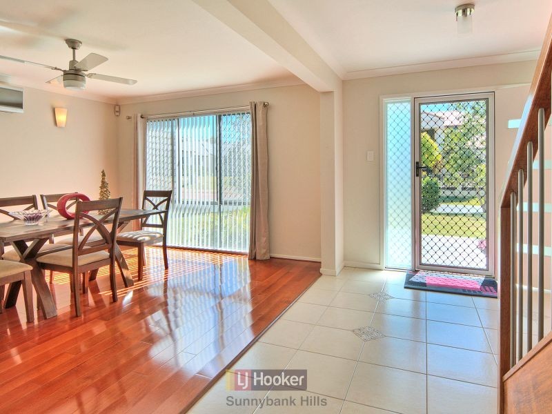 12 Sarabah Close, Calamvale QLD 4116