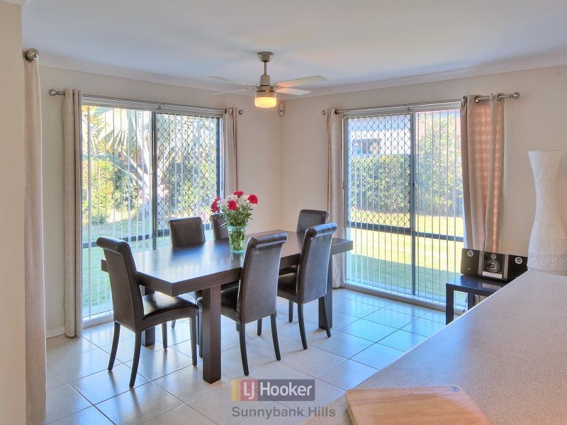 12 Sarabah Close, Calamvale QLD 4116