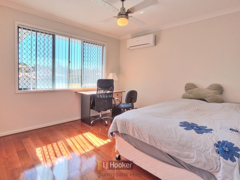 12 Sarabah Close, Calamvale QLD 4116