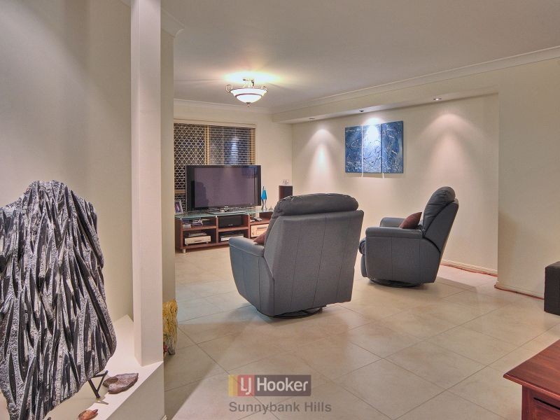 11 Raider Place, Sunnybank Hills QLD 4109