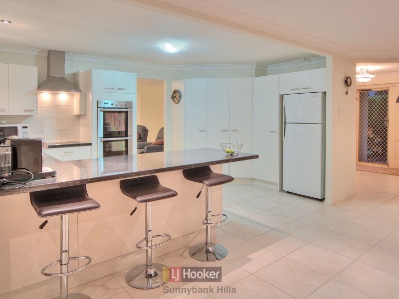 11 Raider Place, Sunnybank Hills QLD 4109
