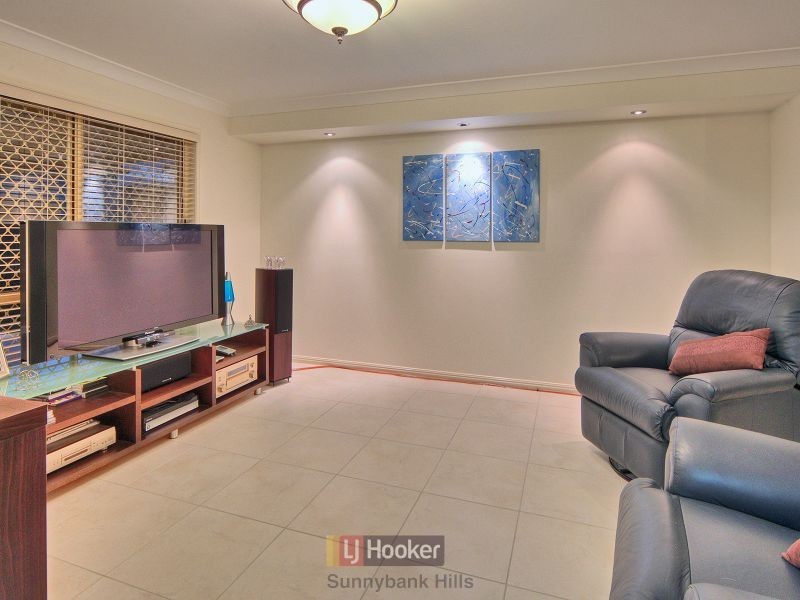 11 Raider Place, Sunnybank Hills QLD 4109