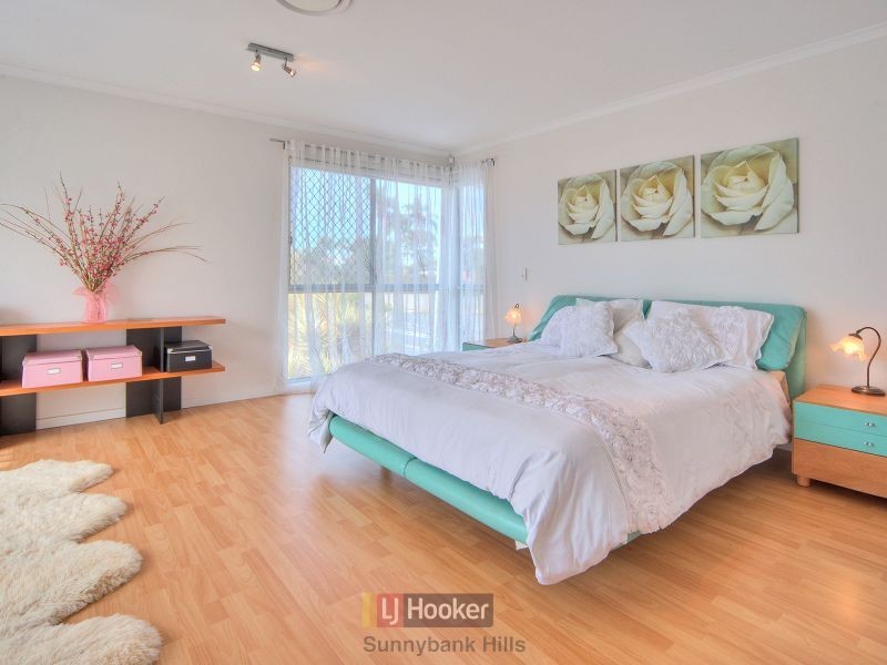 25 Cavallaro Street, Robertson QLD 4109