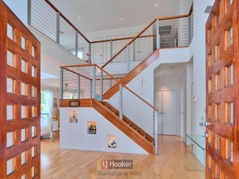 25 Cavallaro Street, Robertson QLD 4109