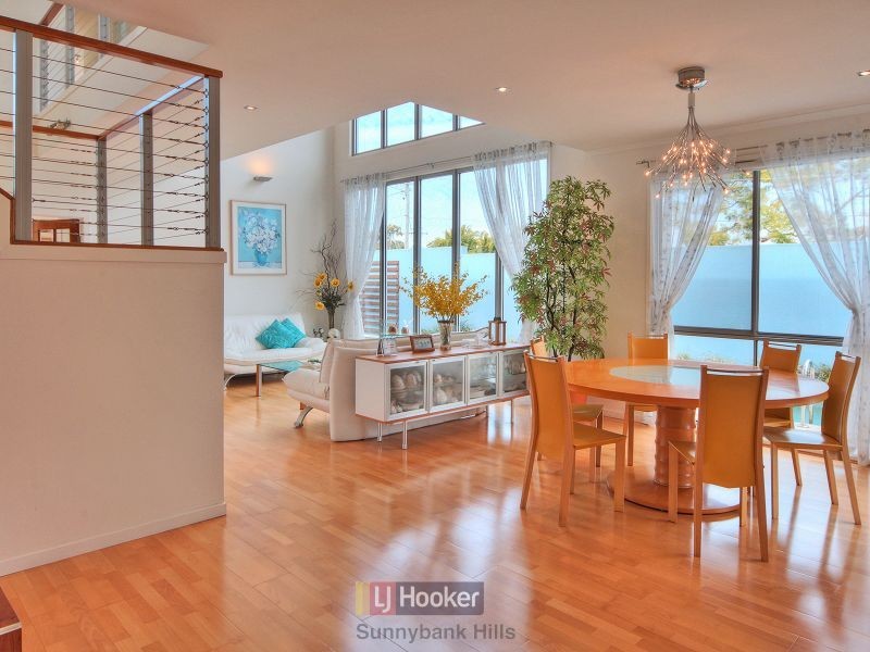 25 Cavallaro Street, Robertson QLD 4109