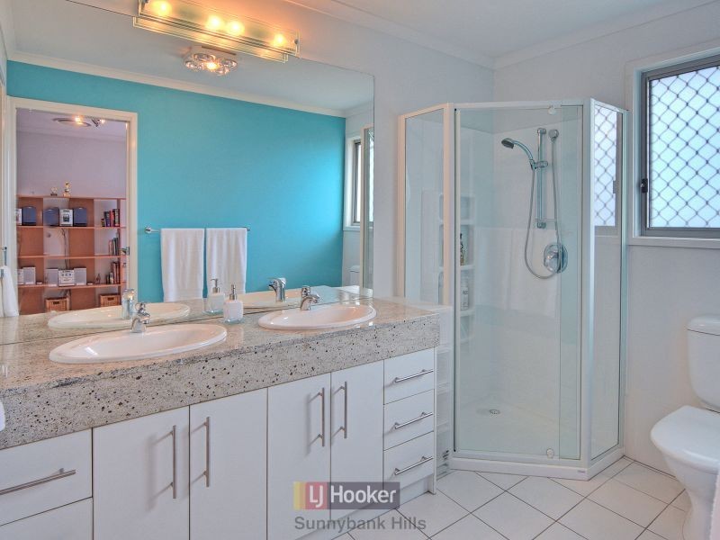 25 Cavallaro Street, Robertson QLD 4109