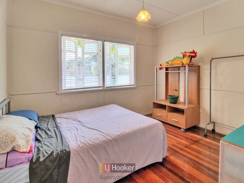 9 Evenwood Street, Coopers Plains QLD 4108