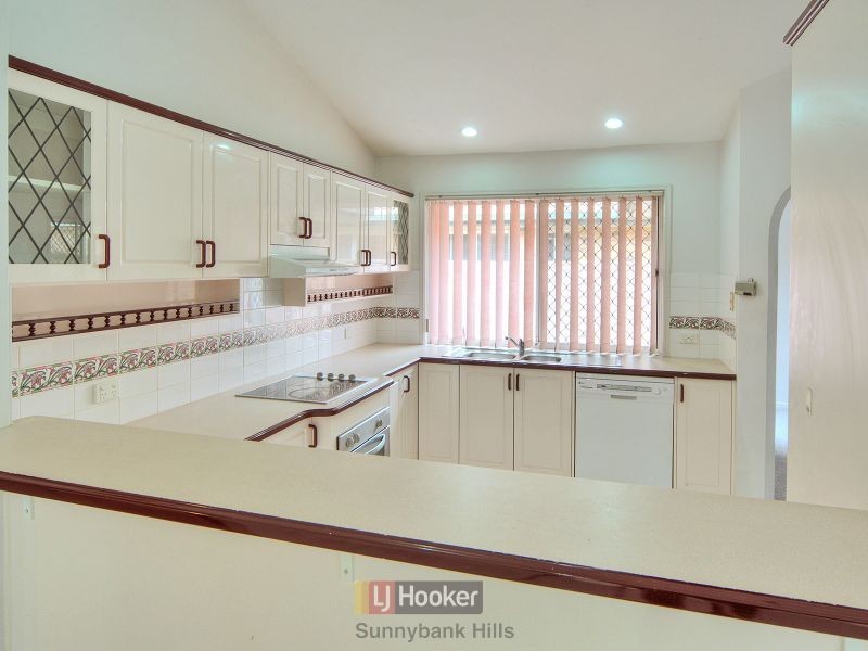 28 Eastcourt Lane, Sunnybank Hills QLD 4109