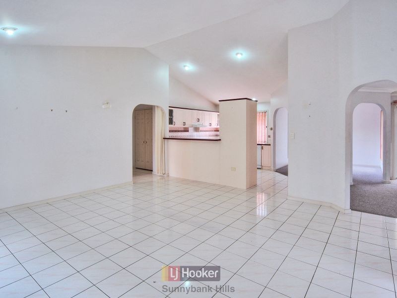 28 Eastcourt Lane, Sunnybank Hills QLD 4109