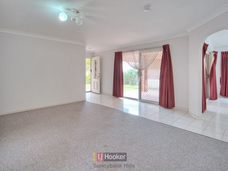 28 Eastcourt Lane, Sunnybank Hills QLD 4109