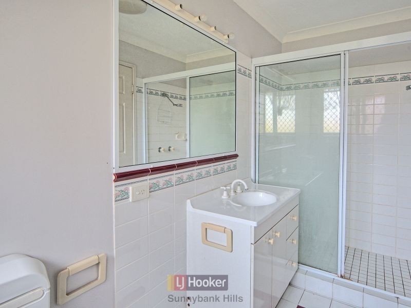 28 Eastcourt Lane, Sunnybank Hills QLD 4109