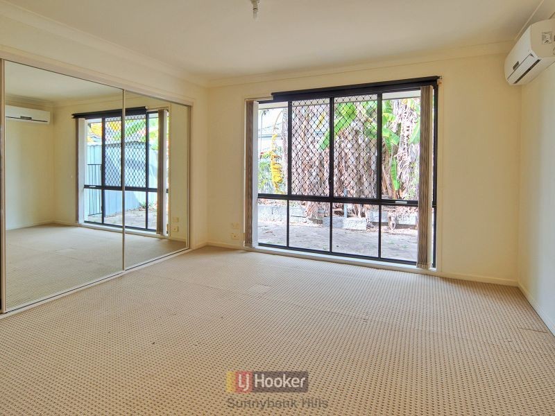 2 Hampshire Court, Calamvale QLD 4116