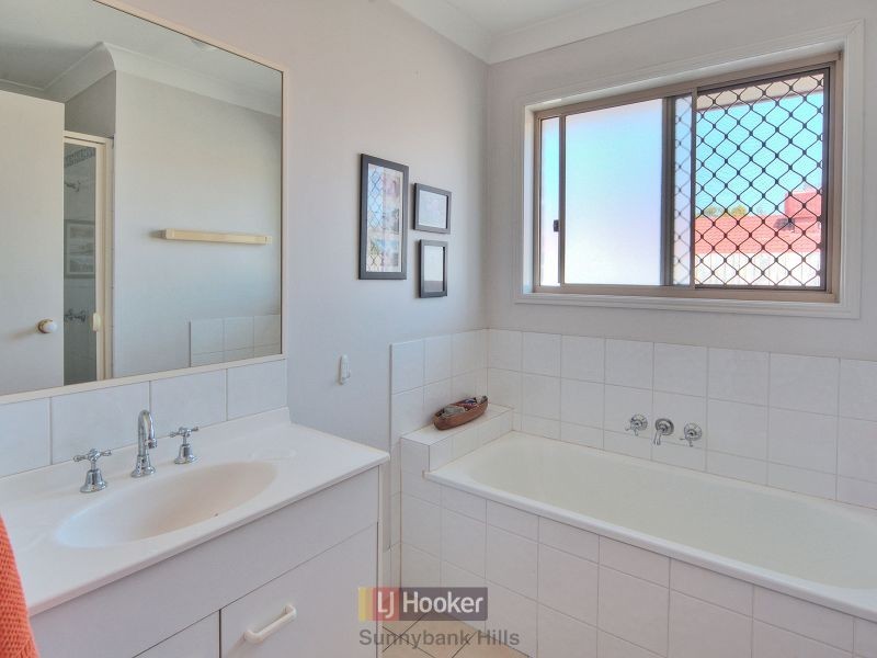 12 Nambung Place, Parkinson QLD 4115