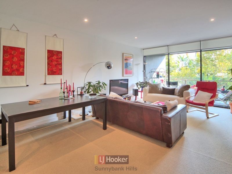 239/10 Pidgeon Close, West End QLD 4101