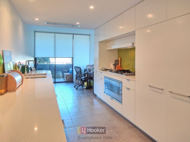 239/10 Pidgeon Close, West End QLD 4101
