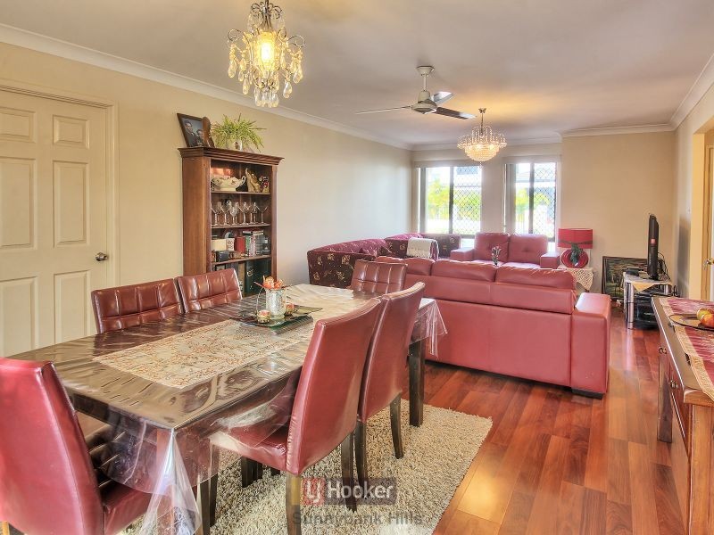 17 Hoop Pine Place, Sunnybank Hills QLD 4109