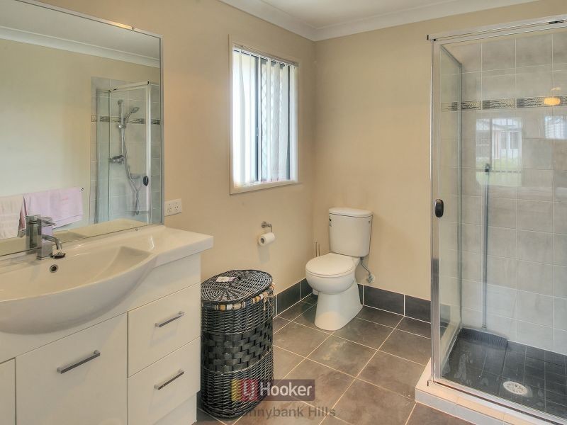 17 Hoop Pine Place, Sunnybank Hills QLD 4109
