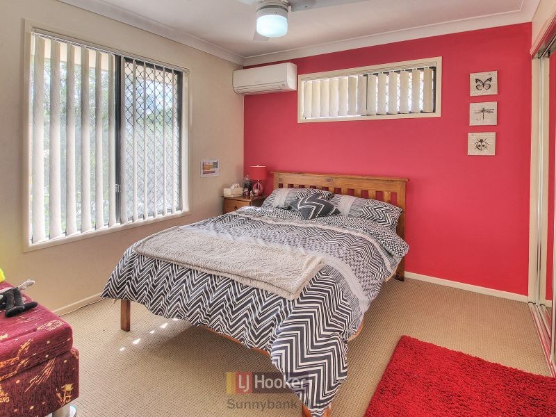 17 Hoop Pine Place, Sunnybank Hills QLD 4109