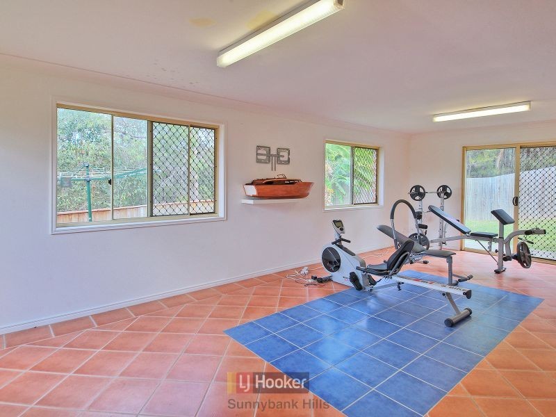82 Lancaster Circuit, Stretton QLD 4116