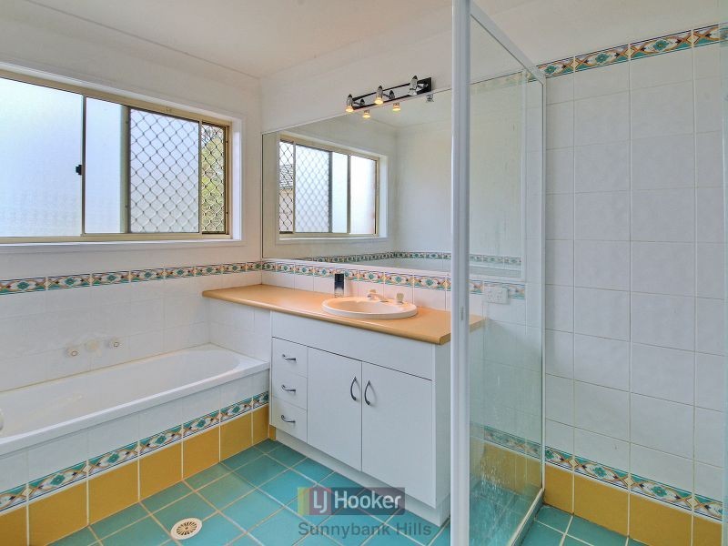 82 Lancaster Circuit, Stretton QLD 4116