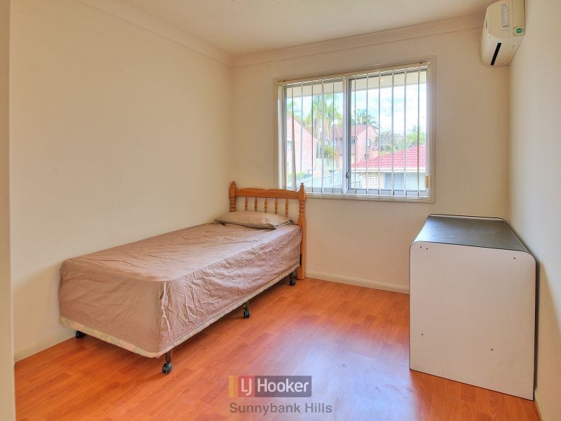 15/10 Lawrence Close, Robertson QLD 4109