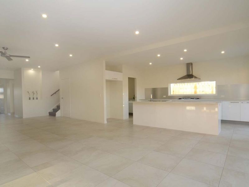 19 Hillcrest Street, Rochedale QLD 4123