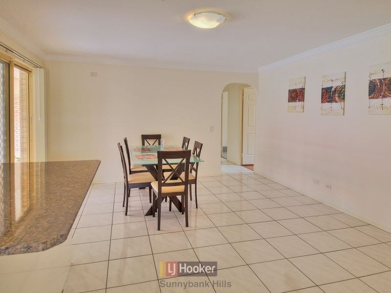 52 Maywood Crescent, Calamvale QLD 4116