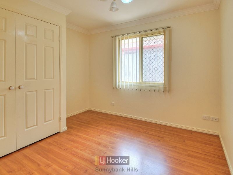 52 Maywood Crescent, Calamvale QLD 4116