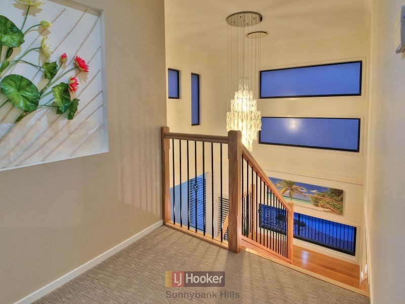 11 Spruce Bark Court, Stretton QLD 4116