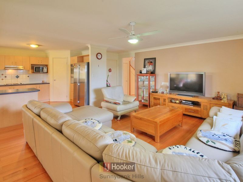 16 Raincliffe Place, Calamvale QLD 4116