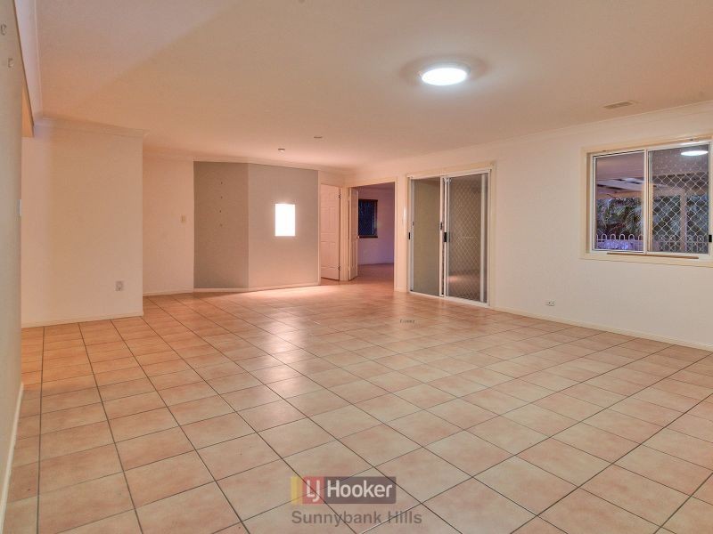 22 Grassland Place, Sunnybank Hills QLD 4109