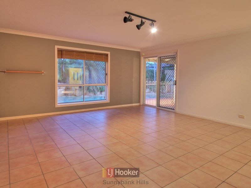 22 Grassland Place, Sunnybank Hills QLD 4109