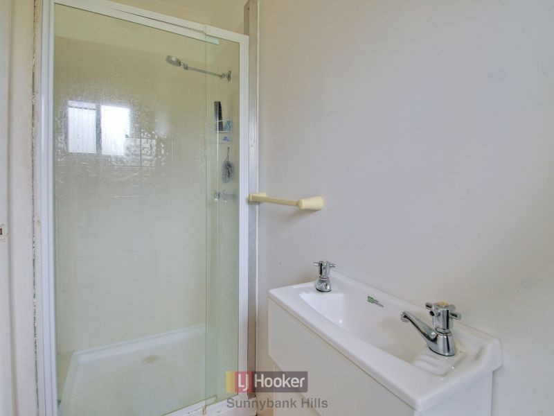 12 Yurugu Street, Woodridge QLD 4114
