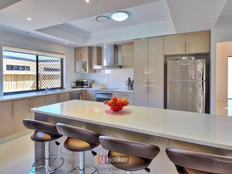 17 Southwalk Esplanade, Underwood QLD 4119