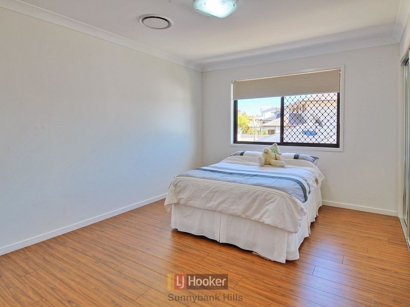 17 Southwalk Esplanade, Underwood QLD 4119