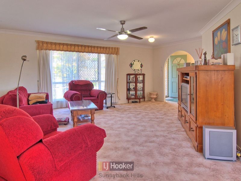 17 Shelduck Place, Calamvale QLD 4116