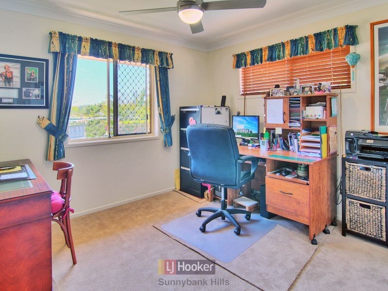 17 Shelduck Place, Calamvale QLD 4116