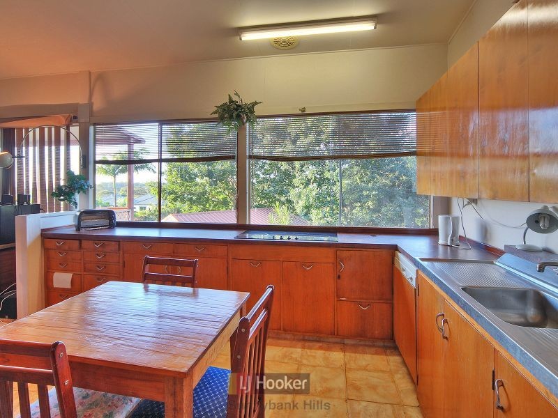 9 Torbey Street, Sunnybank Hills QLD 4109