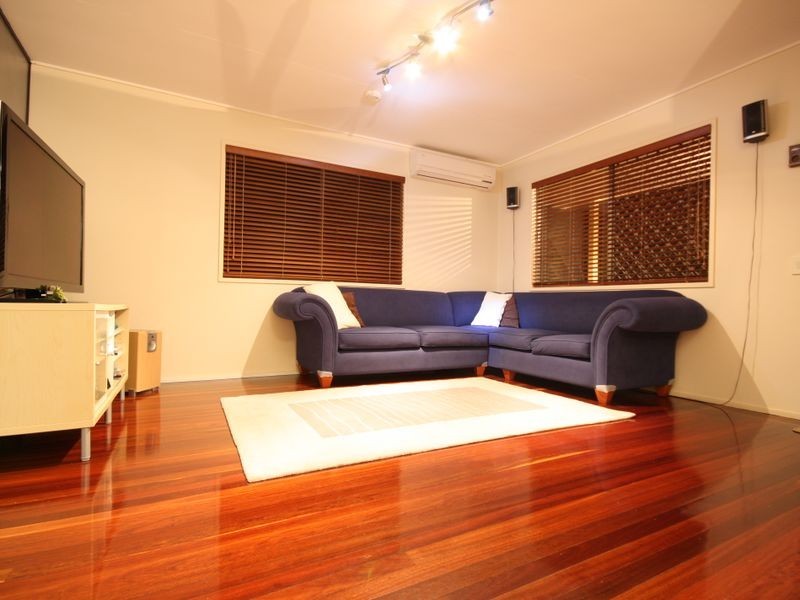 30 Christopher Street, Sunnybank Hills QLD 4109