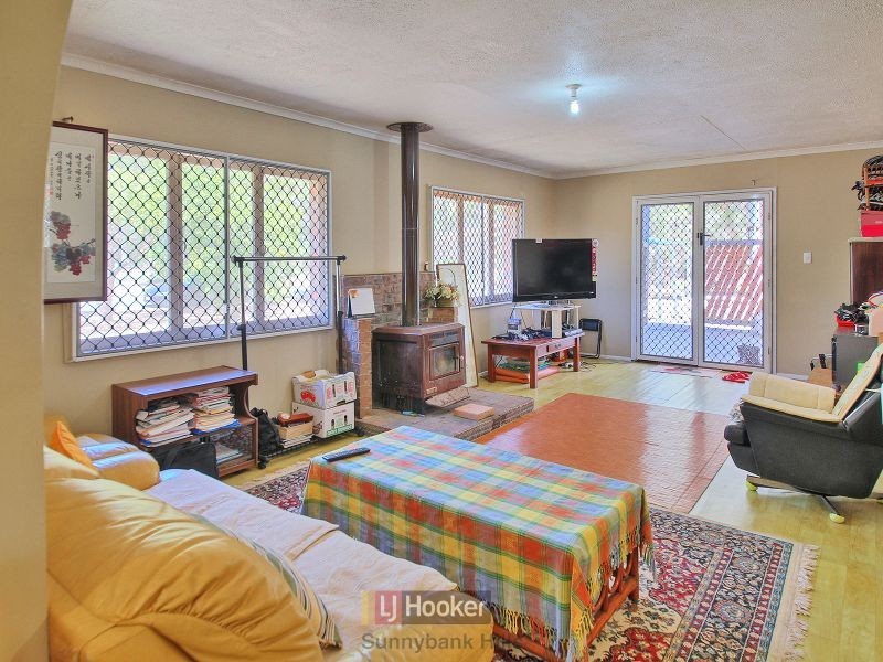 220 Sweets Road, Pallara QLD 4110