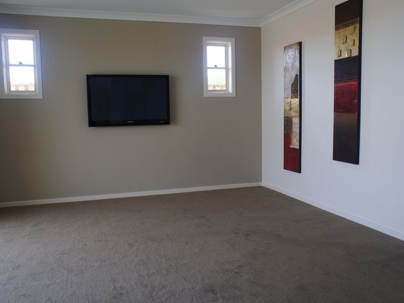 90 Skyview Avenue, Rochedale QLD 4123