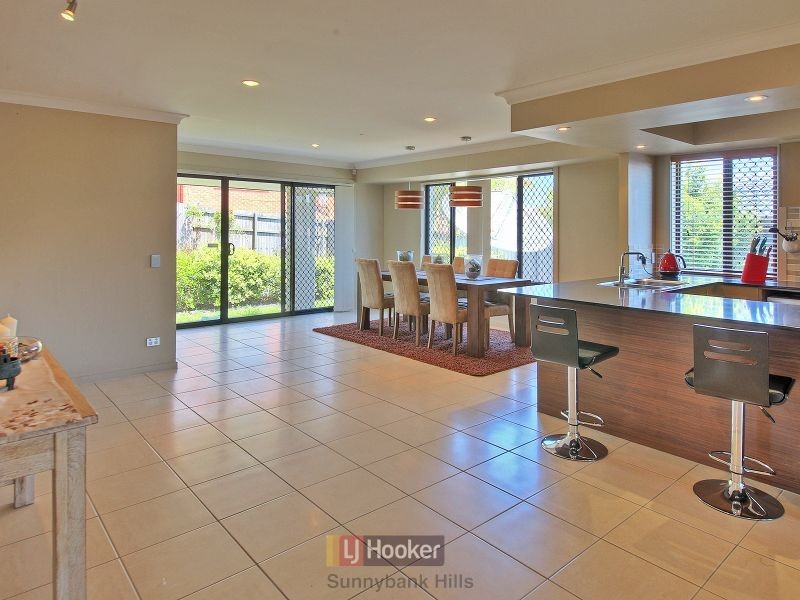 51 Hillardt Street, Robertson QLD 4109