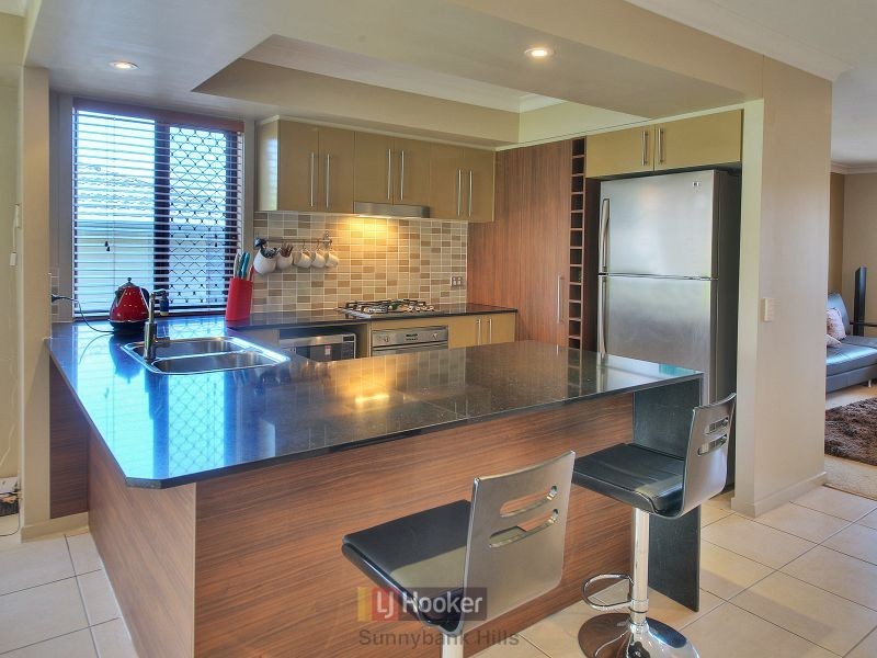 51 Hillardt Street, Robertson QLD 4109