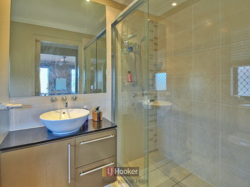 51 Hillardt Street, Robertson QLD 4109